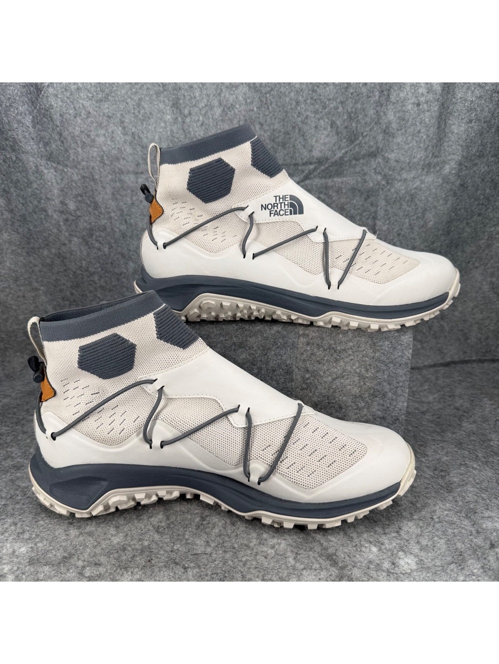 The North Face Sihl Mid Athletic Hiking Shoes Trail Boots White Gray Men 12 457